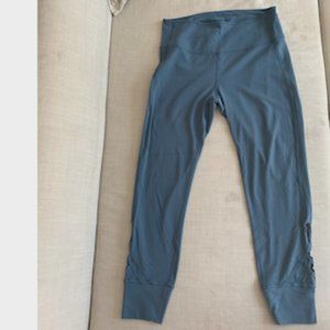 Lululemon Melodic Movement 7/8 Legging